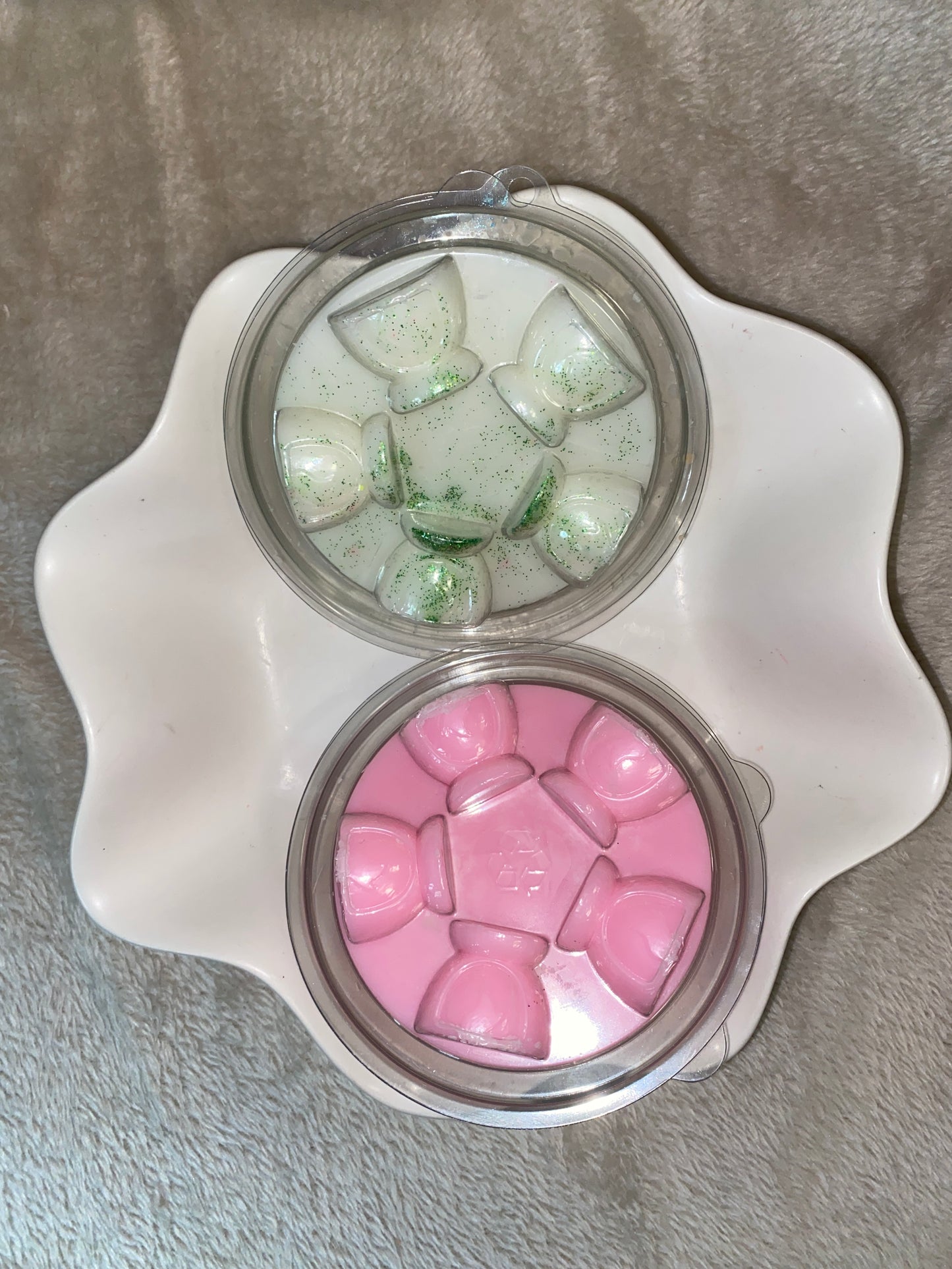 Wax Burner Round Clamshell